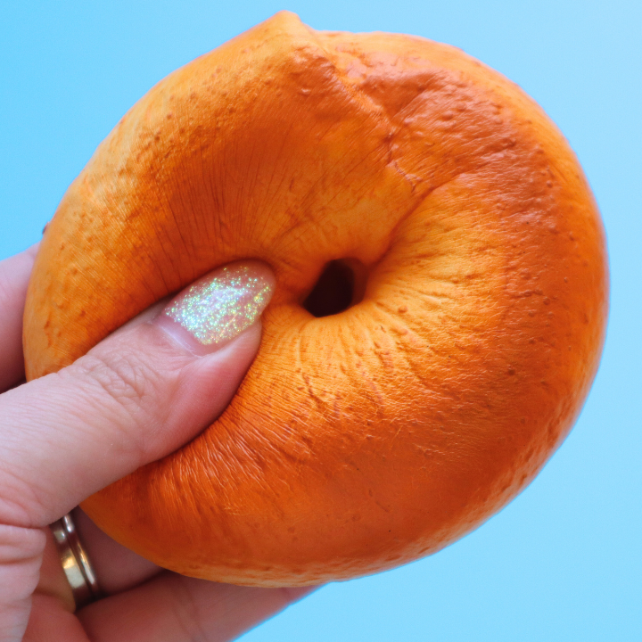 Bakery Squishy Honey Bagel 9cm