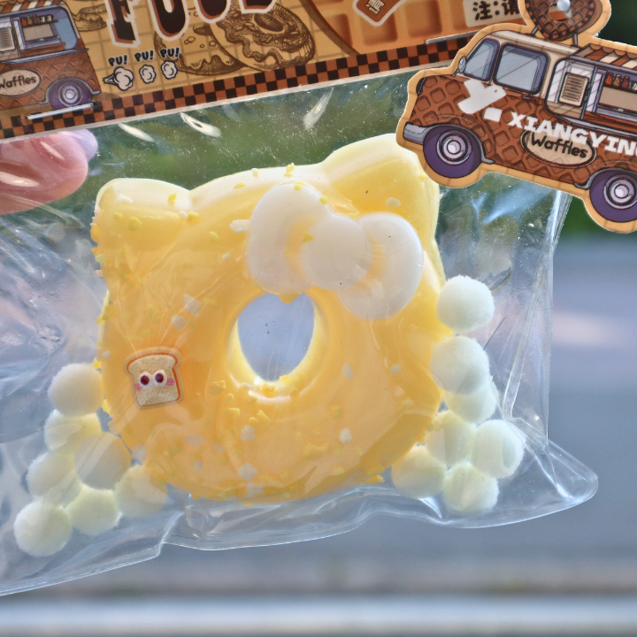 Taba Squishy Hello Kitty Donut
