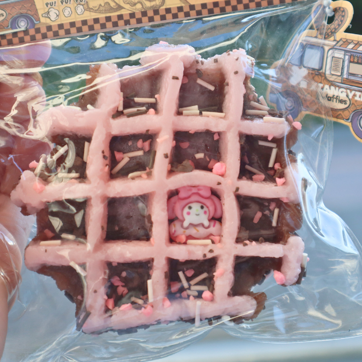 Taba Squishy Strawberry Waffle