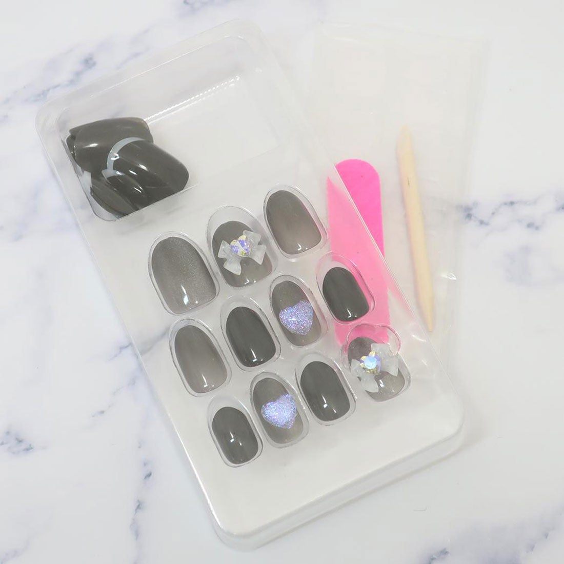 Press-On Nails Girly Black 24pcs (Q-Lia)