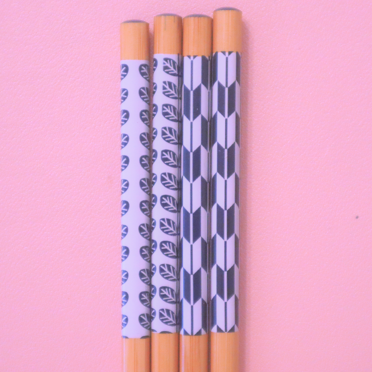 Japansk Bamboo Chopsticks 2P Yagasuri 22.5cm (Daiso)