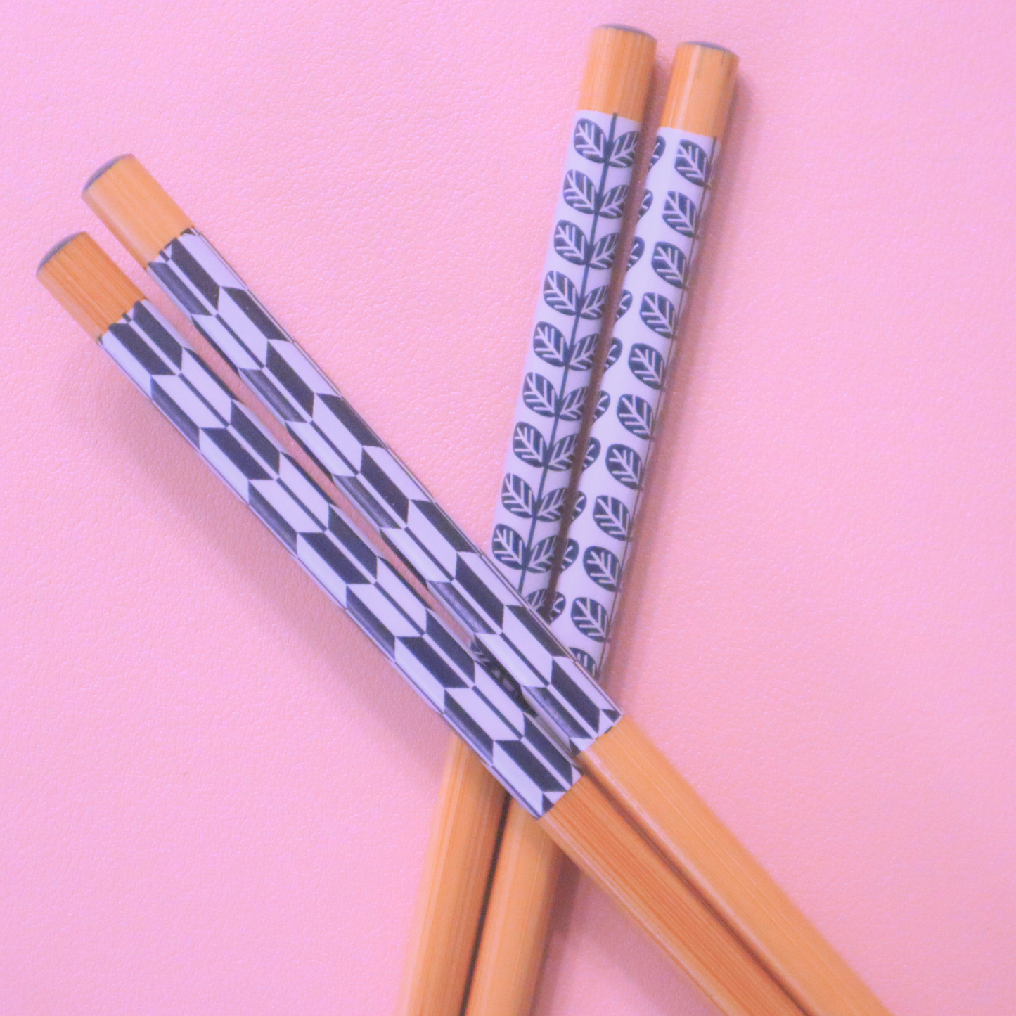 Japansk Bamboo Chopsticks 2P Yagasuri 22.5cm (Daiso)