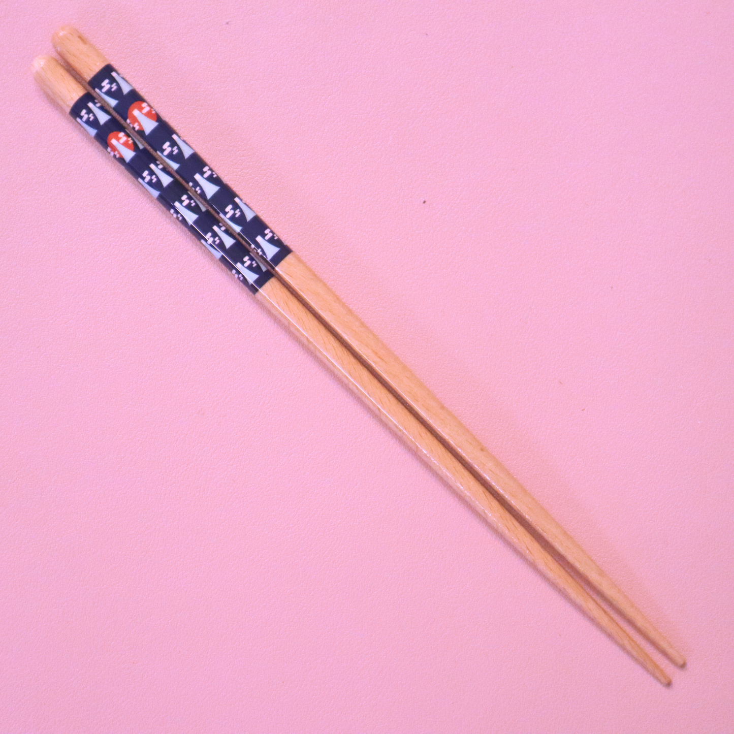 Japansk Wakasa Lacquered Chopsticks Dishwashable Mt.Fuji 23cm (Daiso)