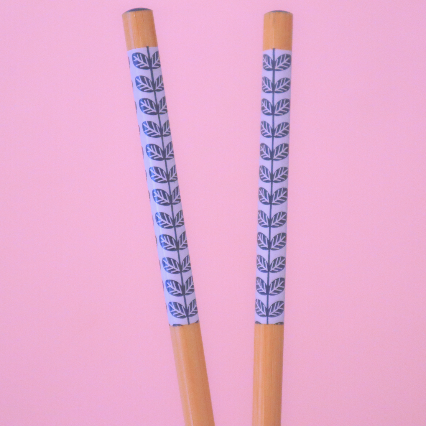 Japansk Bamboo Chopsticks 2P Yagasuri 22.5cm (Daiso)