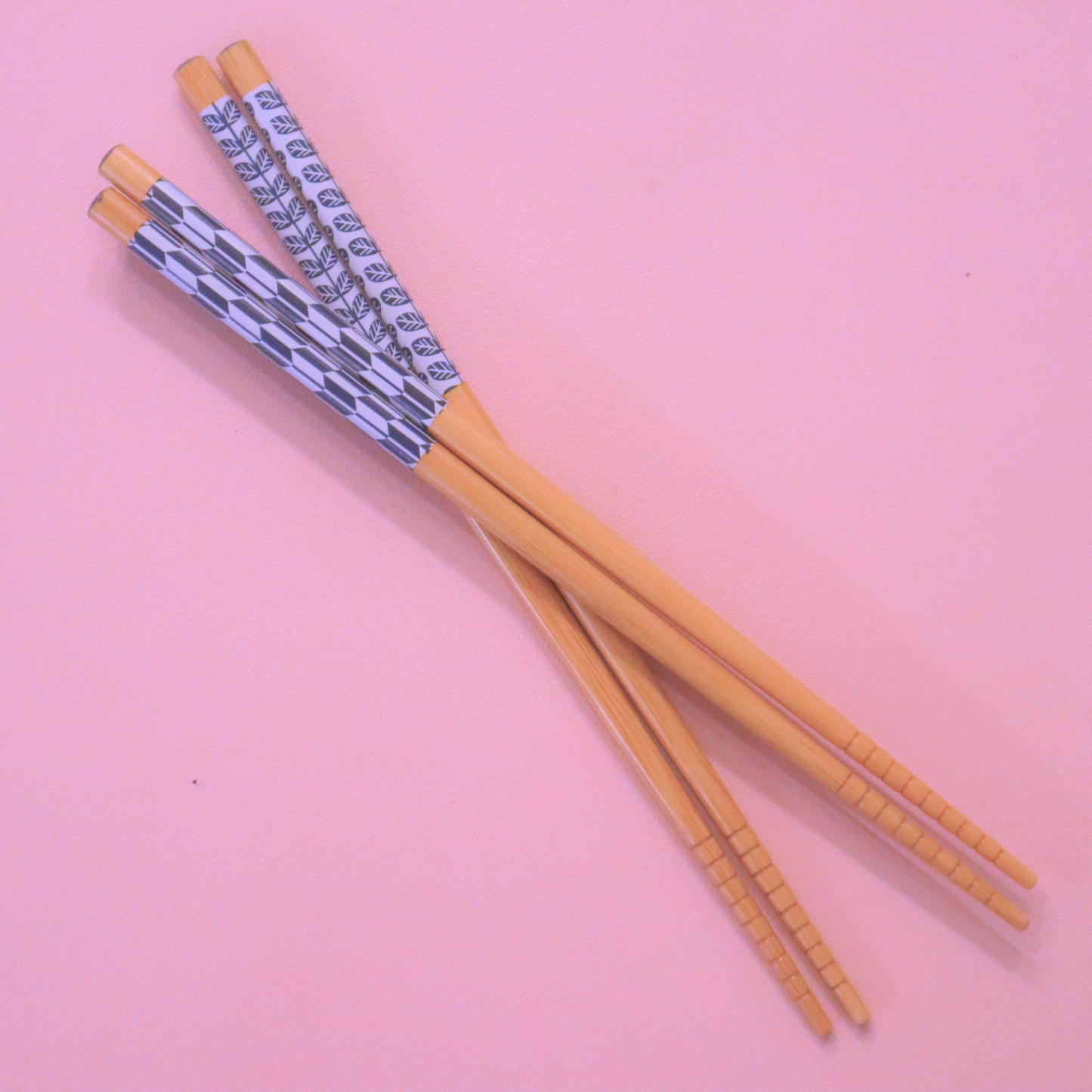 Japansk Bamboo Chopsticks 2P Yagasuri 22.5cm (Daiso)