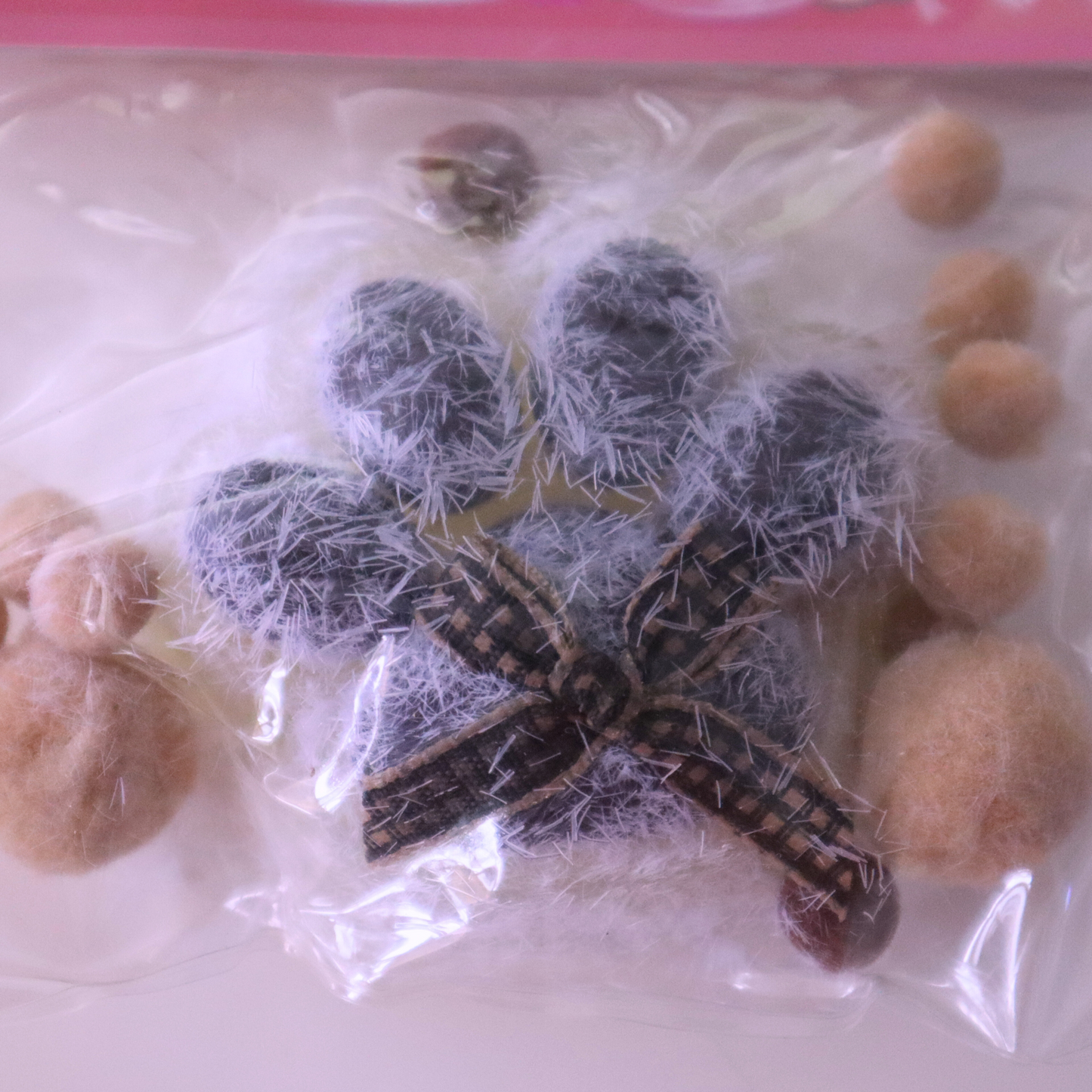 Taba Squishy Cat Paws with Pompom 7cm