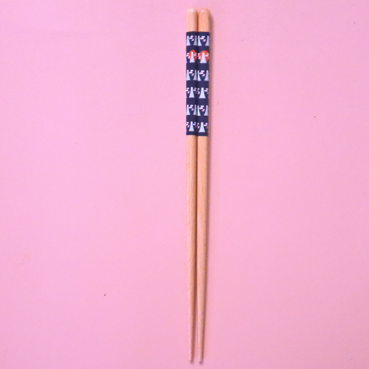 Japansk Wakasa Lacquered Chopsticks Dishwashable Mt.Fuji 23cm (Daiso)