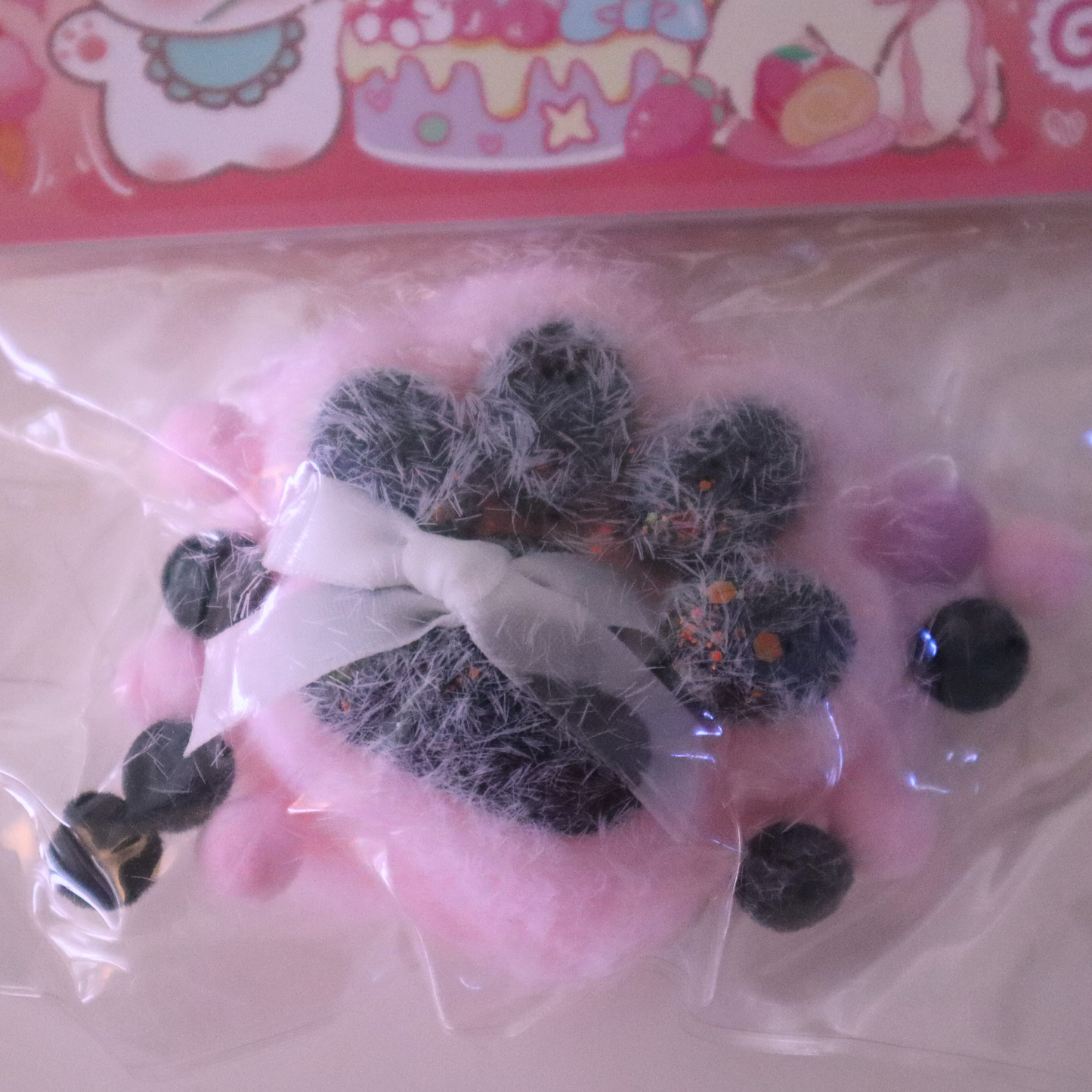 Taba Squishy Cat Paws with Pompom 7cm