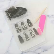 Press-On Nails Magnet Deep Black 24pcs (Q-Lia)