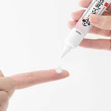 Nameraka Honpo Isoflavone Medicinal Wrinkle Eye Cream White 20g (SANA)