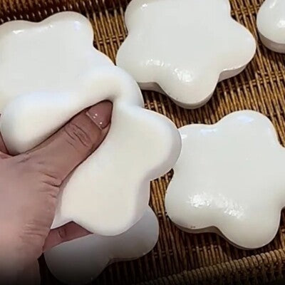 Sticky Squishy Star Bun 11cm