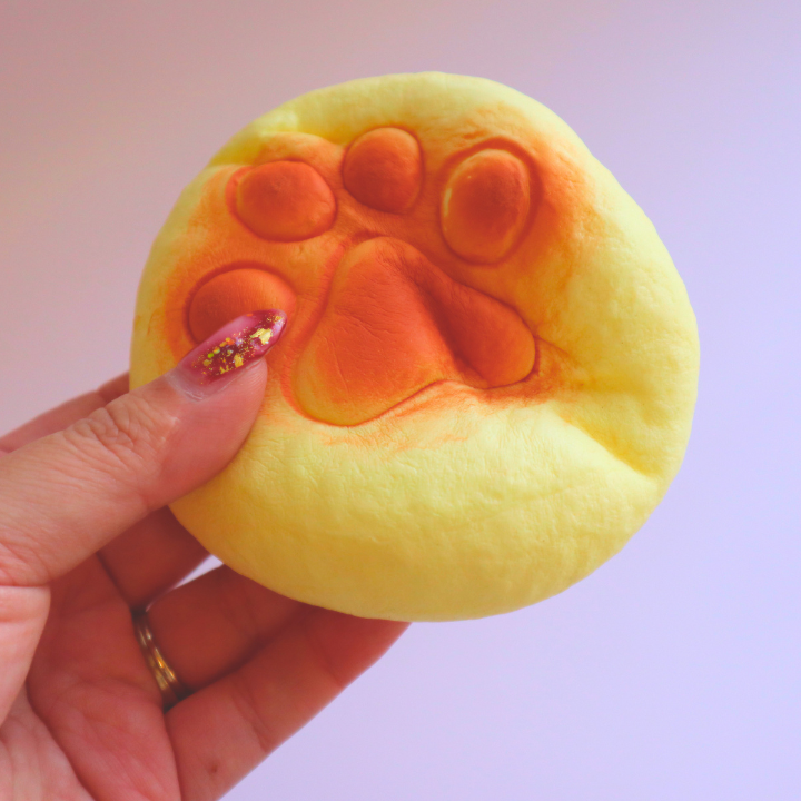 (OUTLET) Kawaii Bakery Squishy Cat Paw Bun