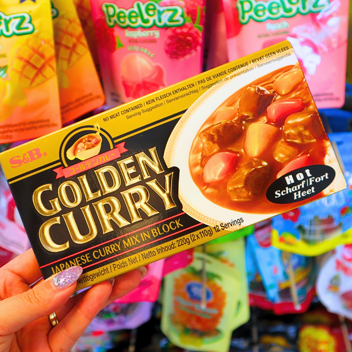 Golden Curry Sauce Mix Hot 220g (S&B)