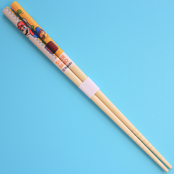 Japansk Spisepinner Super Mario 21cm (BANDAI)