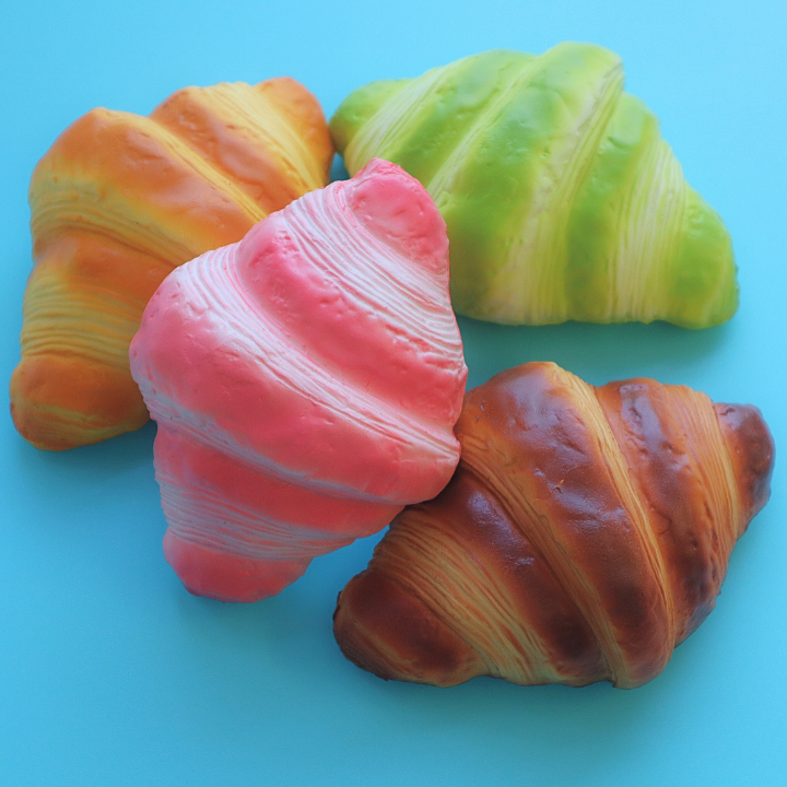 Squishy Mini Croissant 12cm