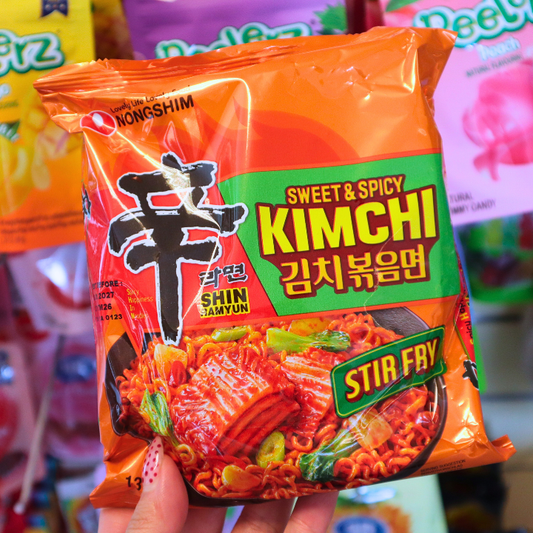 Shin Ramyun Stir Fry Kimchi Sweet & Spicy Nudler 137g (NONGSHIM)