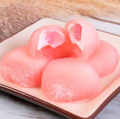 Traditional Japanese Sweets Daifuku Mochi Straberry 200g (KUBOTA)