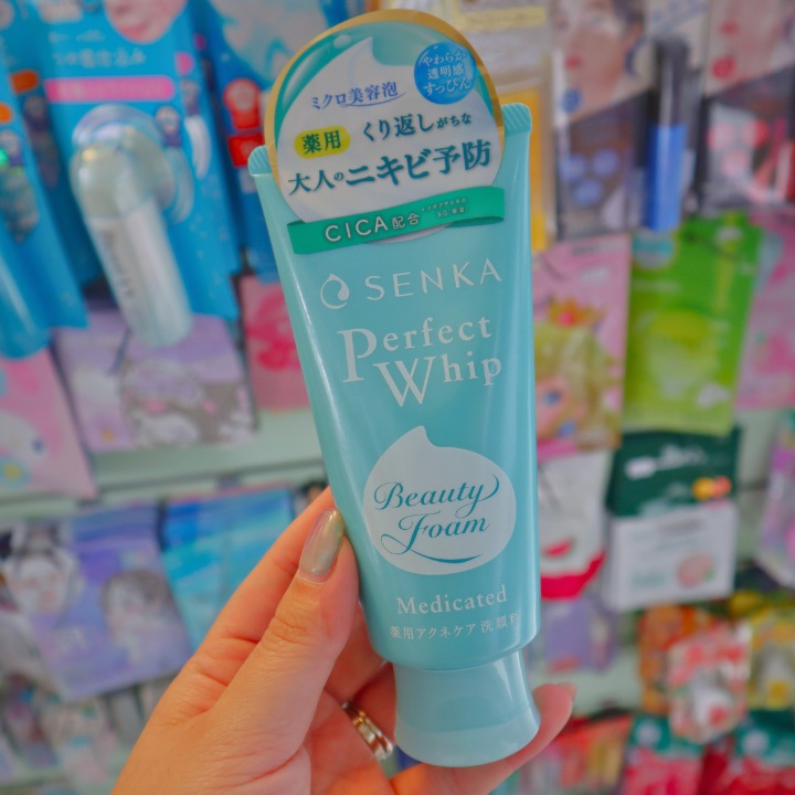 Perfect Whip Acne Care Deep Cleanser Foaming Face Wash 120g (SENKA)