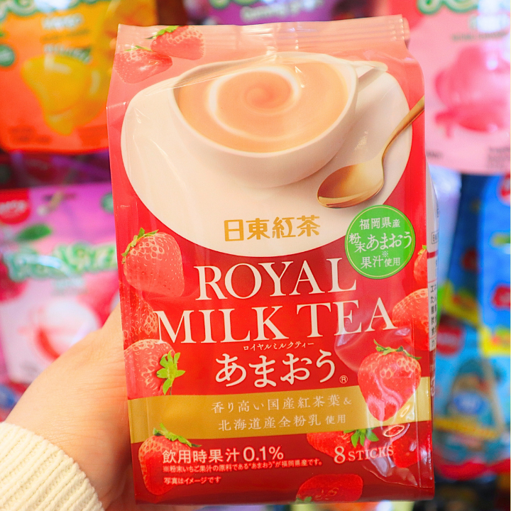 Royal Milk Tea Strawberry Instant Sticks Powder 8stk 112g (Nittoh)