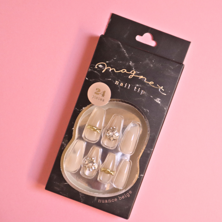 Press-On Nails Magnet Nuance Beige 24pcs (Q-Lia)