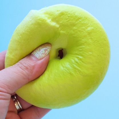 Bakery Squishy Matcha Bagel 9cm