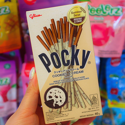 Pocky Cookies & Cream 40g (GLICO) HALAL