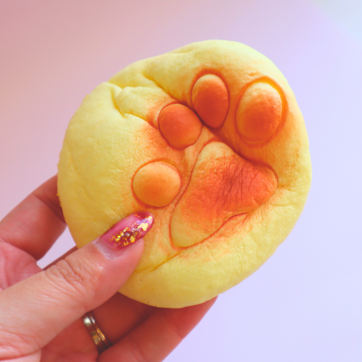 (OUTLET) Kawaii Bakery Squishy Cat Paw Bun