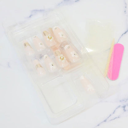 Press-On Nails Whie Flower 24pcs (KAMIO)