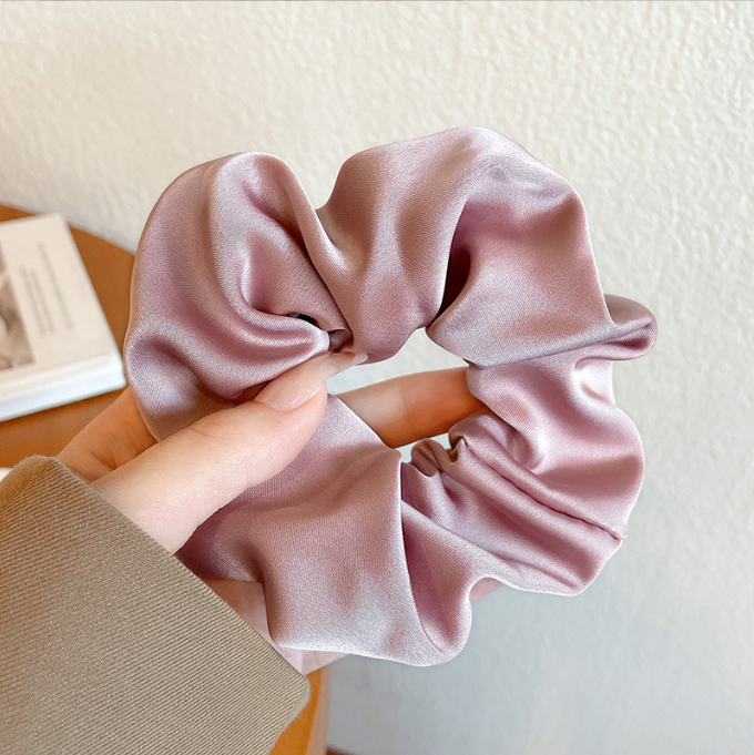 Elegant Sateng Scrunchie 12cm