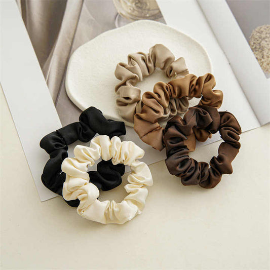 Mini Scrunchies Sateng 8cm