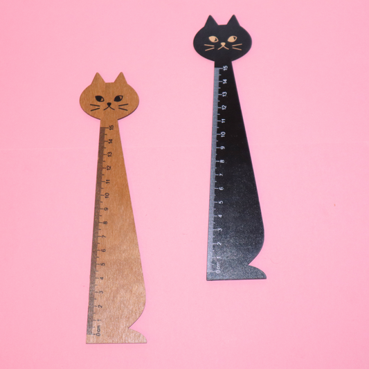 Tre Linjal Lang Katt 15cm