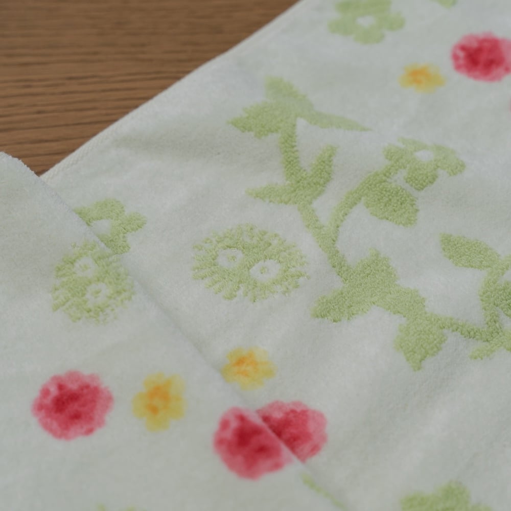Ghibli Face Towel My Neighbor Totoro Greedy Strawberry Towel (MARUSHIN)