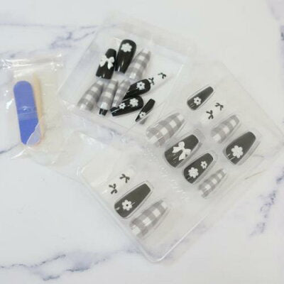 Press-On Nails Blanoir 24pcs (KAMIO)